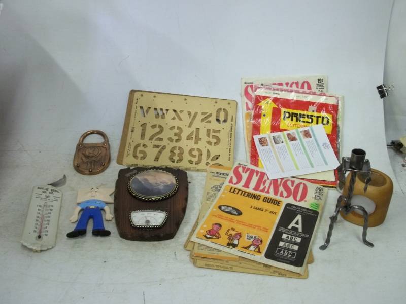 lot 280 image: Stencil letters and dcor and 2 thermometers