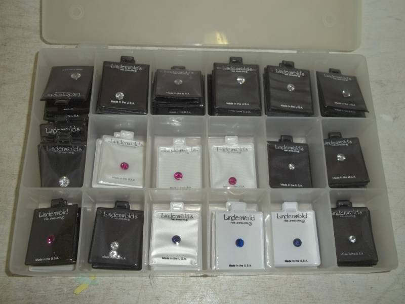 lot 287 image: Jewelry making supplies in case