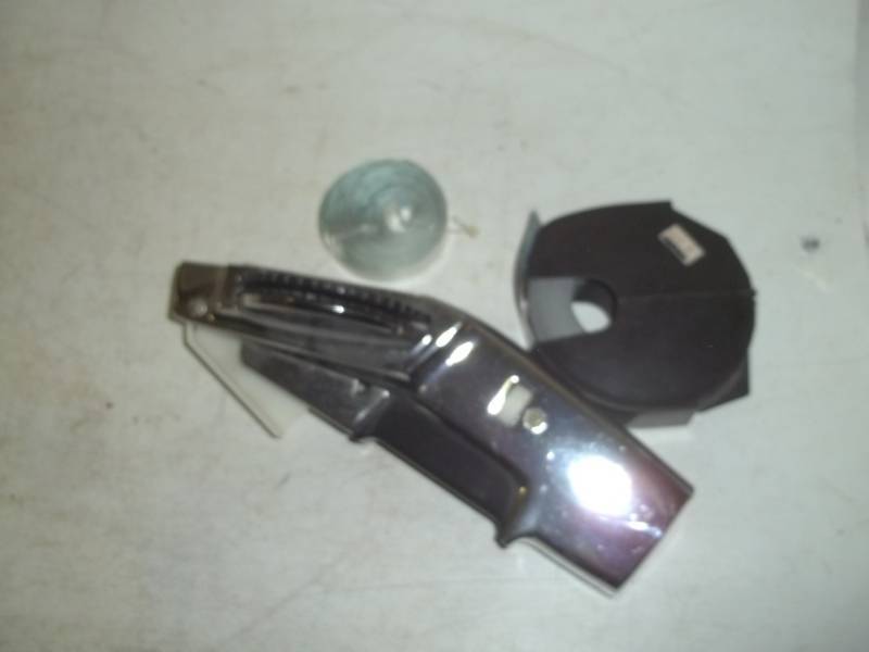 lot 305 image: Label maker