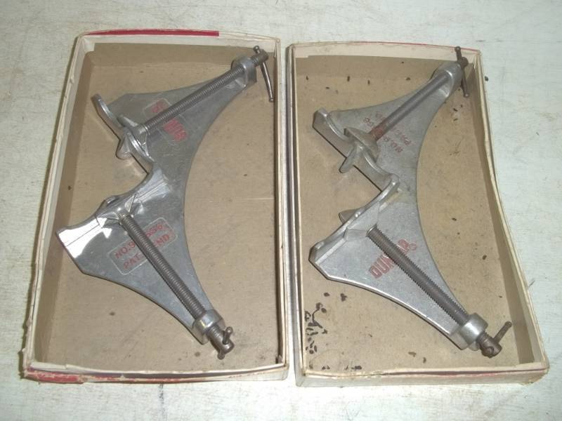 lot 312 image: Corner clamp or miter vise