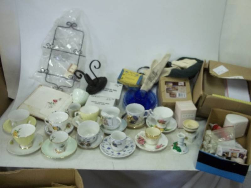 lot 327 image: Handkerchief supplies, teacup and plate assortment, cocktails pins, dcor plate holder, canvas gloves, kwik seal