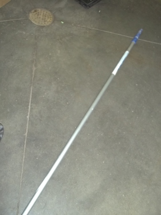 lot 370 image: Extension Painting pole