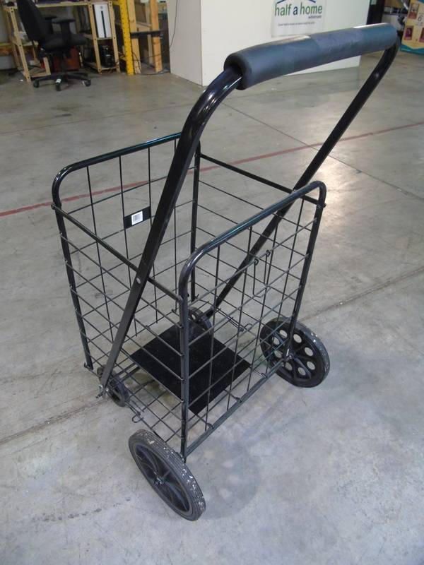 lot 23 image: Small Shopping Cart
