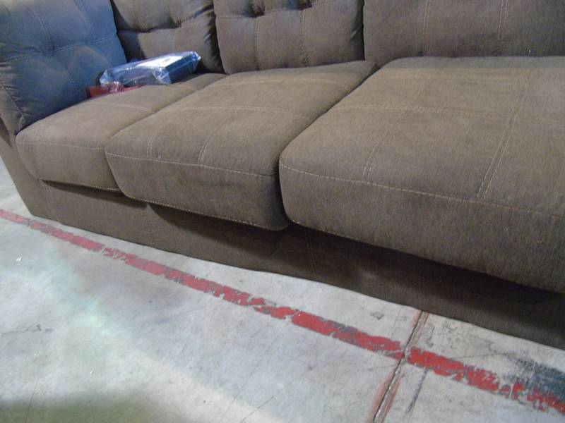 lot 49 image: Ashley Furniture Maier Left-Facing Sofa