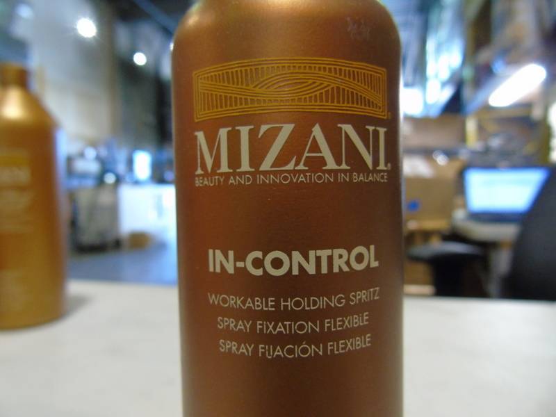 lot 52 image: In-Control Spritz by Mizani for Unisex - 8.5 oz Spritz
