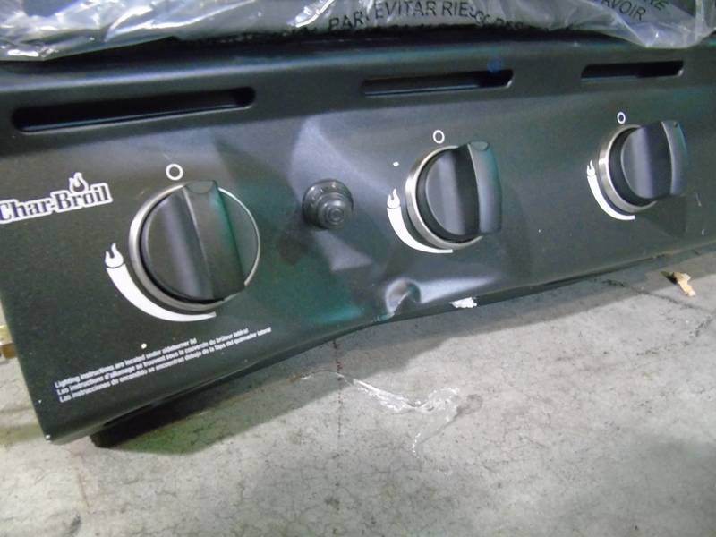 lot 58 image: Char-Broil 36,000 BTU Dual Gas Charcoal BBQ Grill