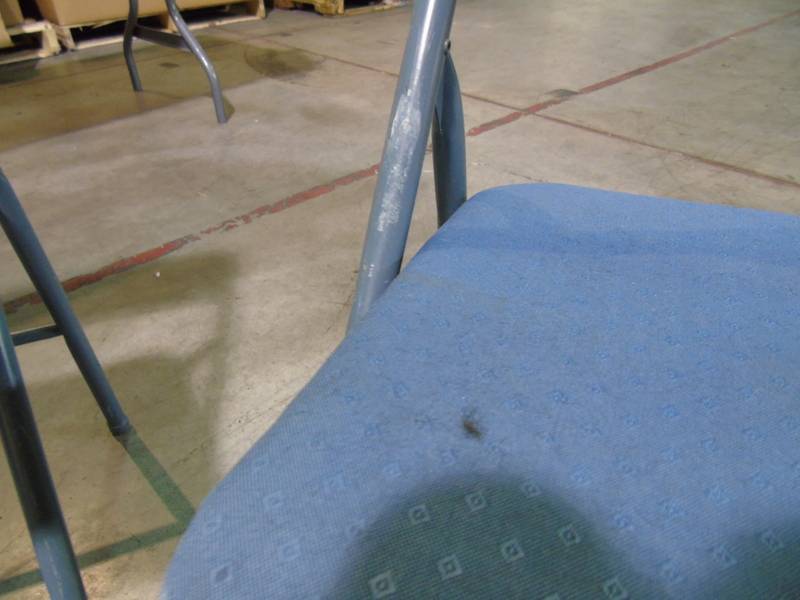 lot 90 image: Two small folding chairs - Blue