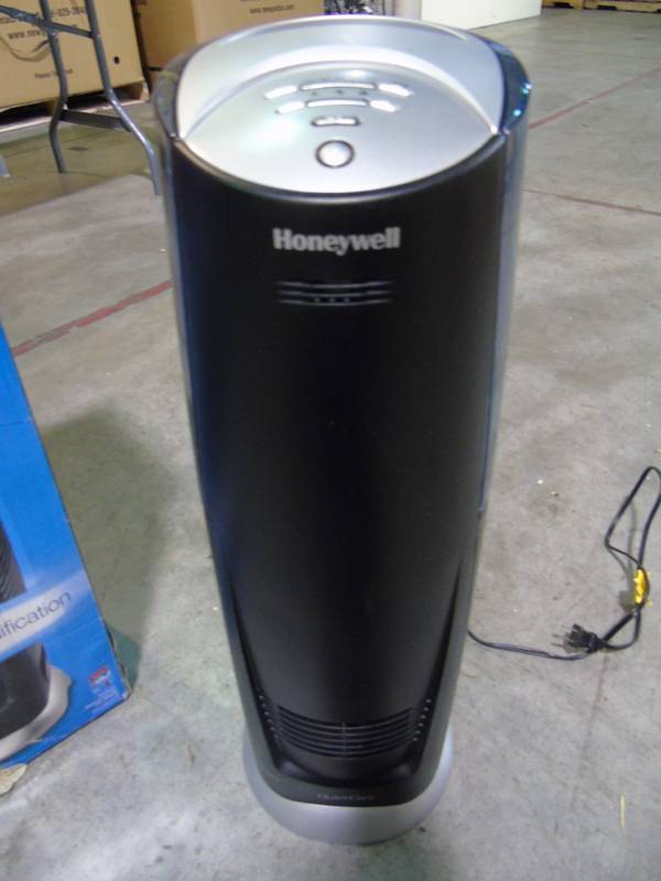 lot 92 image: Honeywell Humidifier Model HCM-315TTG - Used