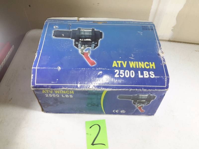 lot 2 image: 2500 Lb ATV Winch.. New in Box
