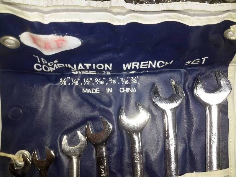 lot 23 image: 2 Combination Wrench sets.. See closeups for sizes
