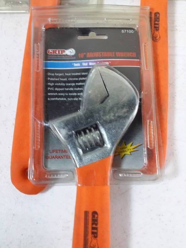 lot 51 image: 6, GRIP, 10 in Adjustable Wrenches (Crescent wrenches)