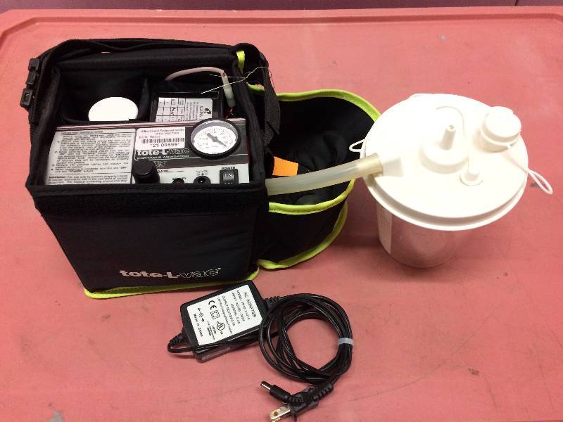 WOW Retails NEW $500 For EMS, Home Health, Hospital Patient Transport Aeros Tote-L-Vac Portable Aspirator w Case,Battery & Container - Excellent Condition