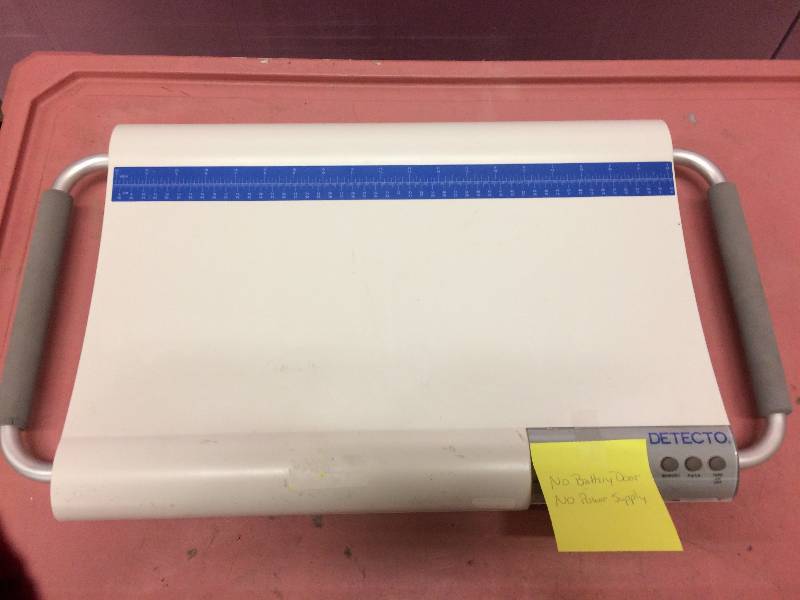 WOW Retails New $540 Detecto Digital Baby Scale Weight displayed in lb, oz, or kg - White - Good Condition Missing Battery Door No Power Supply