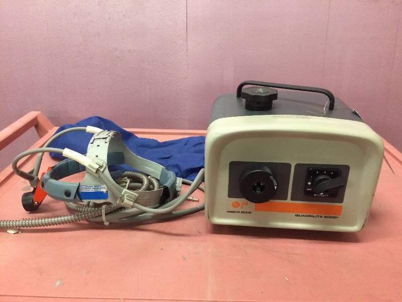 WOW Retails USED $600 Surgical Headlight System Quadrilite 6000 Headlight & Light Source - Very Good Condition  Many Other Uses For This Light
