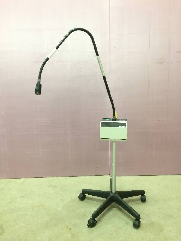 WOW RETAIL USED $600 WELCH ALLYN PORTABLE FLOOR EXAM PROCEDURE OBGYN LIGHT 48830 & FOCUSABLE ADJUSTIBLE FIBEROPTIC LAMP LITE PIPE & STAND - EXCELLENT CONDITION