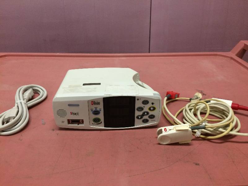 WOW Retails Used $500.00 Masimo Rad-87 Pulse Oximeter - Excellent Condition - White