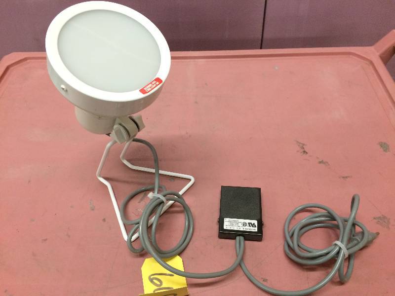 AMS Medical Film Spotlight Film Illuminator With Treadlite II Foot Switch, Electrical, Single Pedal - Super Condition