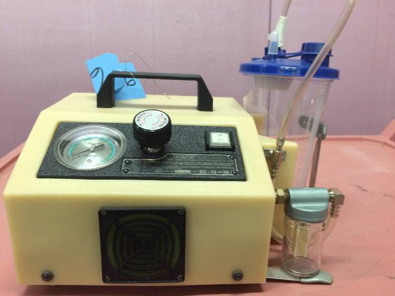 Retail USED $300 Portable Aeros Instavac 2500 Endoscopic Surgical Aspirator Vacuum Suction Pump Urgent Care Medical Clinic & Hospital Use - Excellent Condition