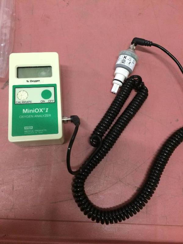 Retails New $430 MSA MiniOX I Portable Oxygen Analyzer - Green - Excellent Condition
