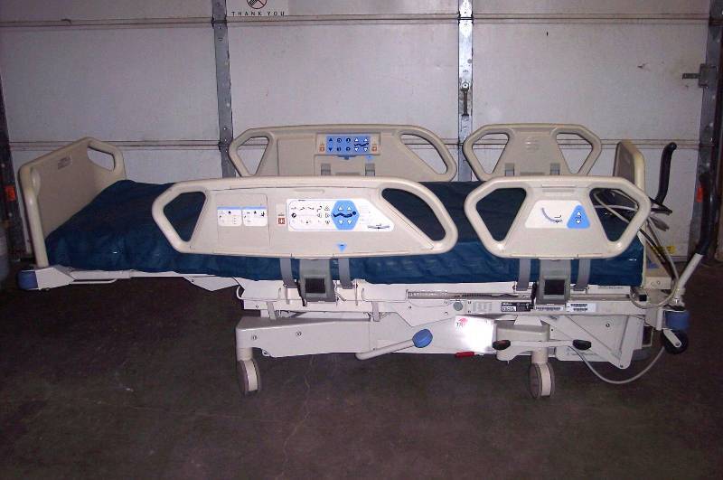 Wow Retails Used $2500 This Bed Can Do Everything Hill-Rom P1900 Total Care Patient Bed With Mattress - Excellent Condition
