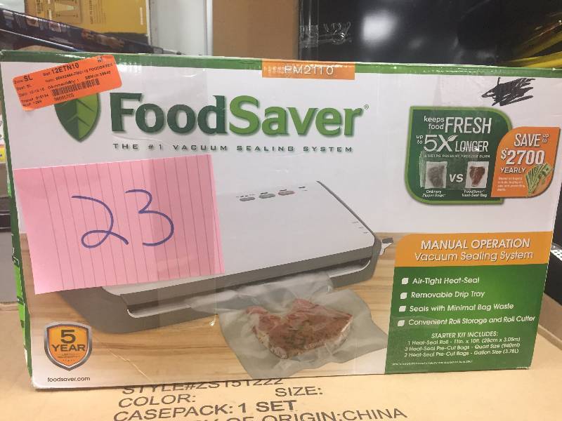 lot 23 image: FoodSaver FM1110 includes some bags