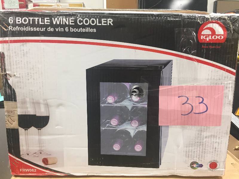 lot 33 image: Igloo 6 Bottle Wine Cooler