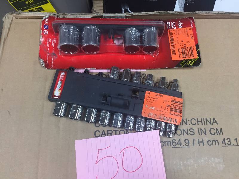 lot 50 image: Lot of assorted Husky Sockets