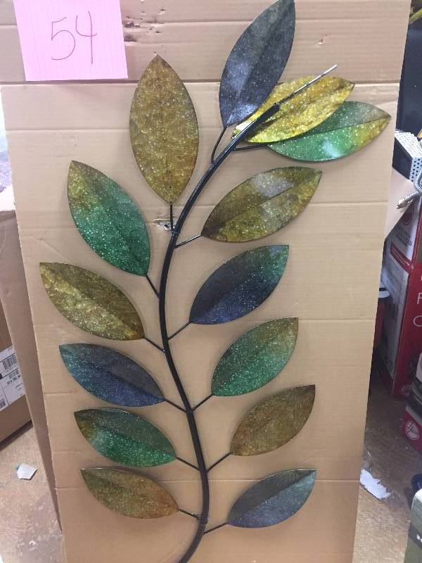 lot 54 image: Multi Color Metallic Leaves Never used however one leave came out could be easily fixed