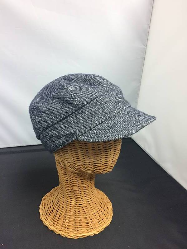 Womens Winter Fashion Hat Grey w Shimmer Blue Lining