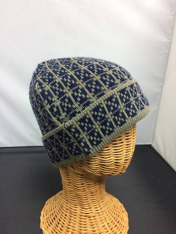 Winter Hat patterned blue & grey, thick lining