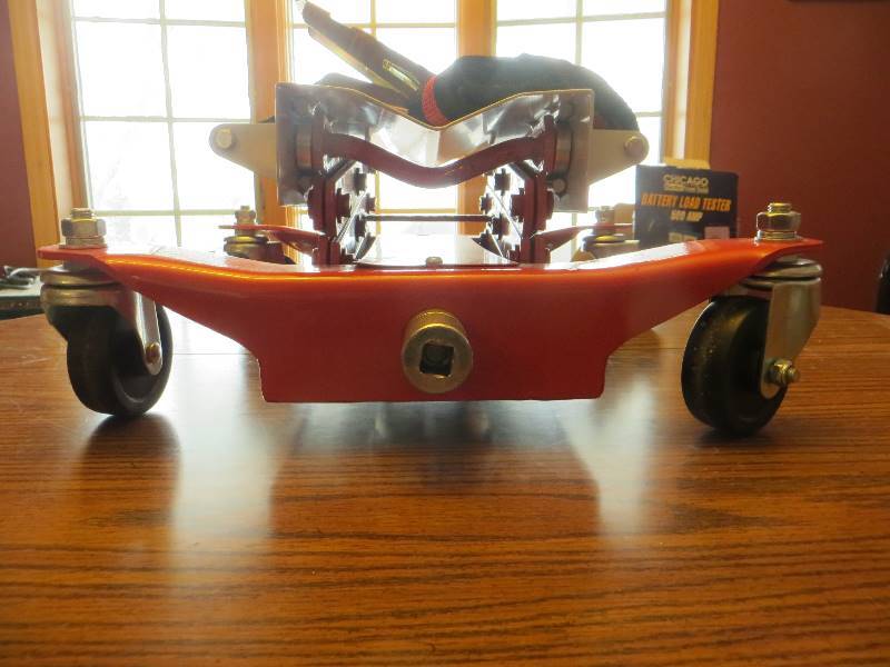 Low Lift Transmission Jack
