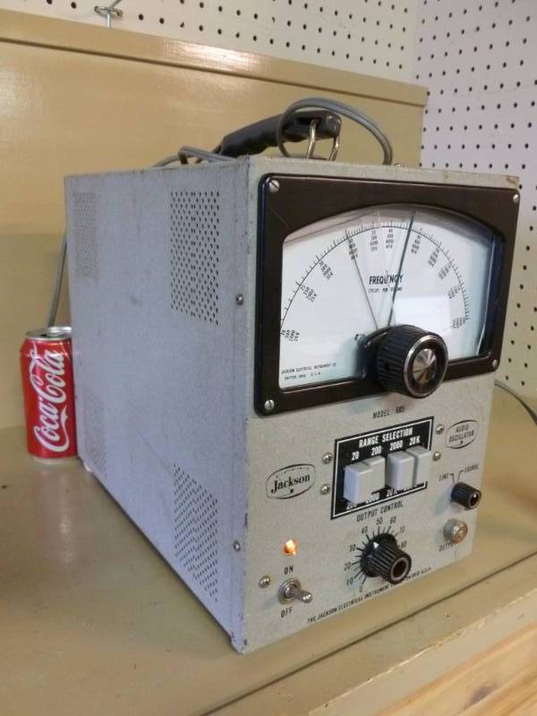 lot 6 image: Vintage Electronics
