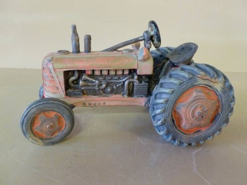 lot 74 image: Tractor Decoration
