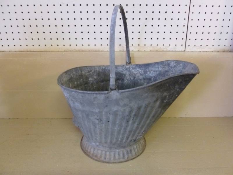 lot 101 image: Vintage Coal Bucket