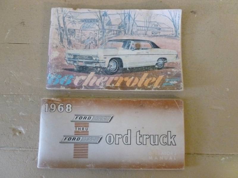 lot 142 image: Vintage Auto Manual