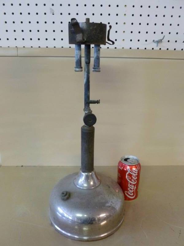 lot 151 image: Antique Lantern