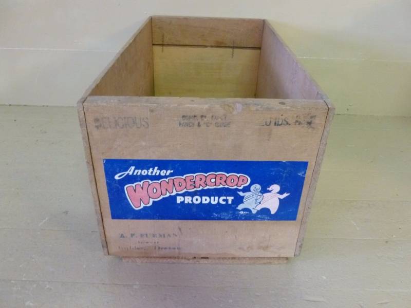 lot 154 image: Vintage Fruit Crate