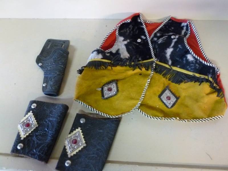 lot 183 image: Vintage Toy