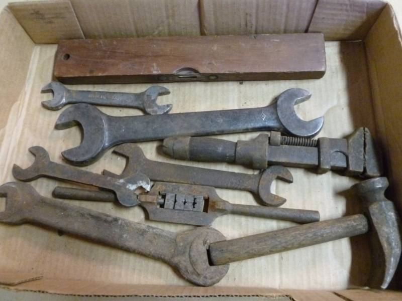 lot 192 image: Vintage Tools