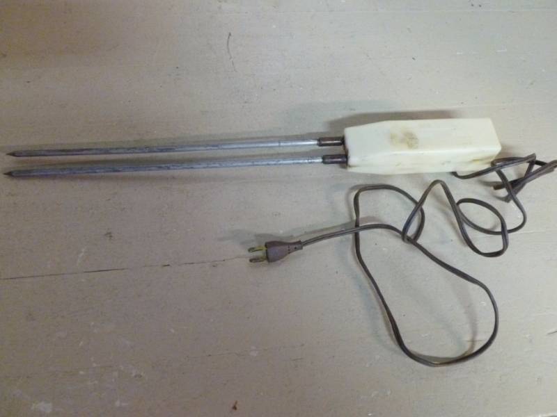 lot 193 image: Worm Harvester