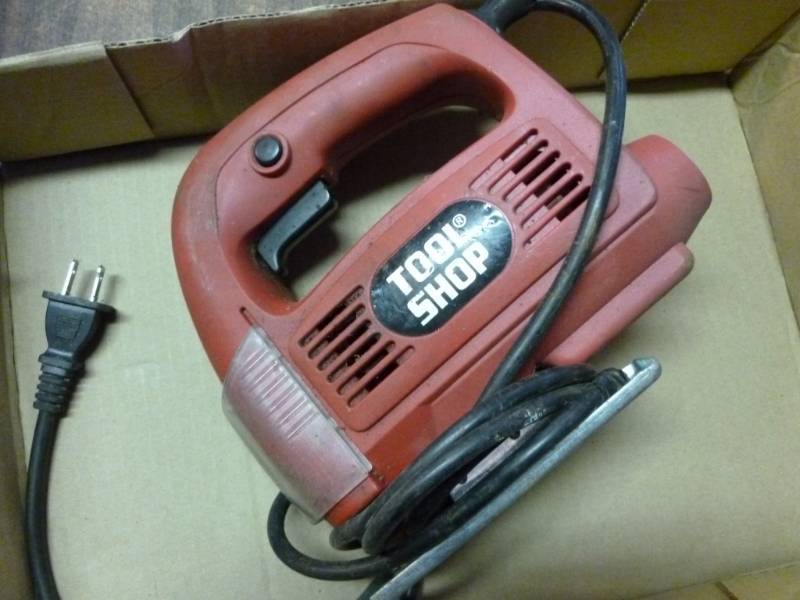 lot 200 image: Jig Saw