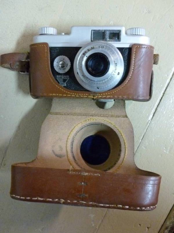 lot 202 image: Vintage Camera