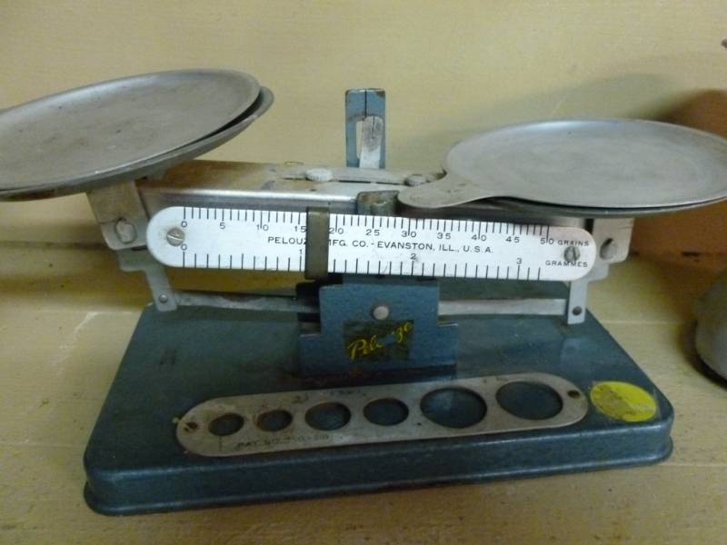 lot 204 image: Vintage Scale