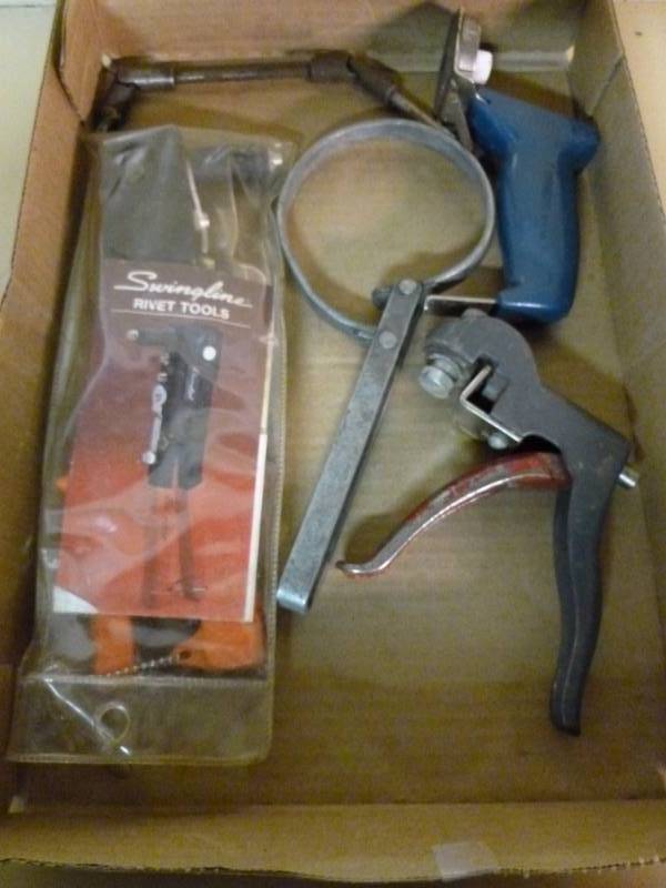 lot 218 image: Tools