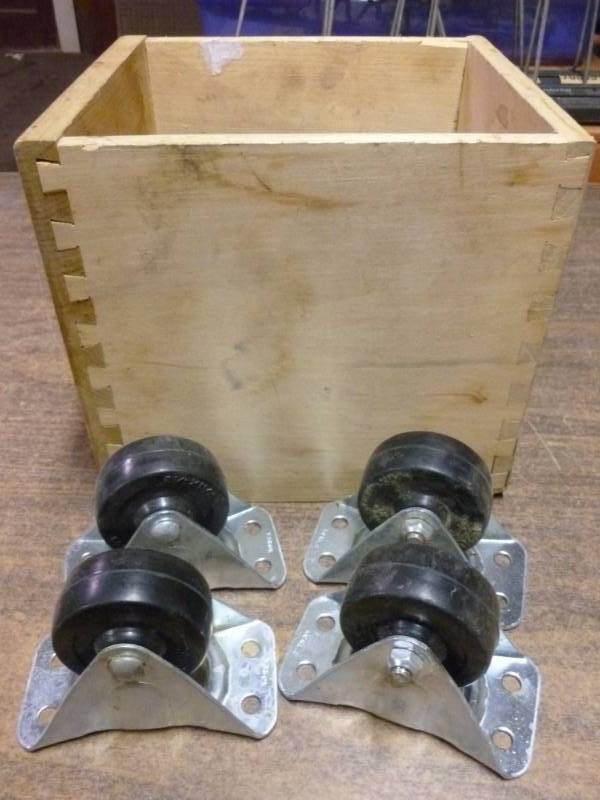 lot 226 image: Caster Wheels