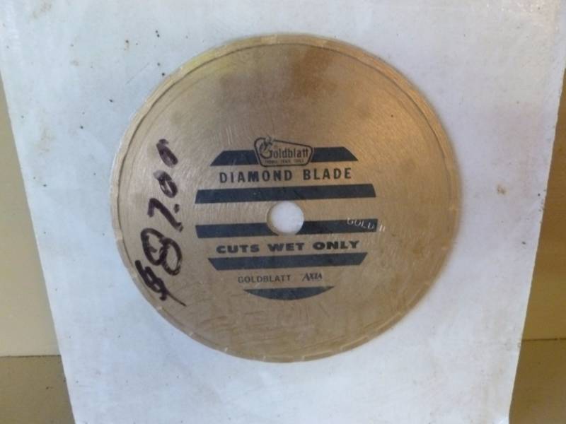 lot 240 image: New Diamond Tile Blade