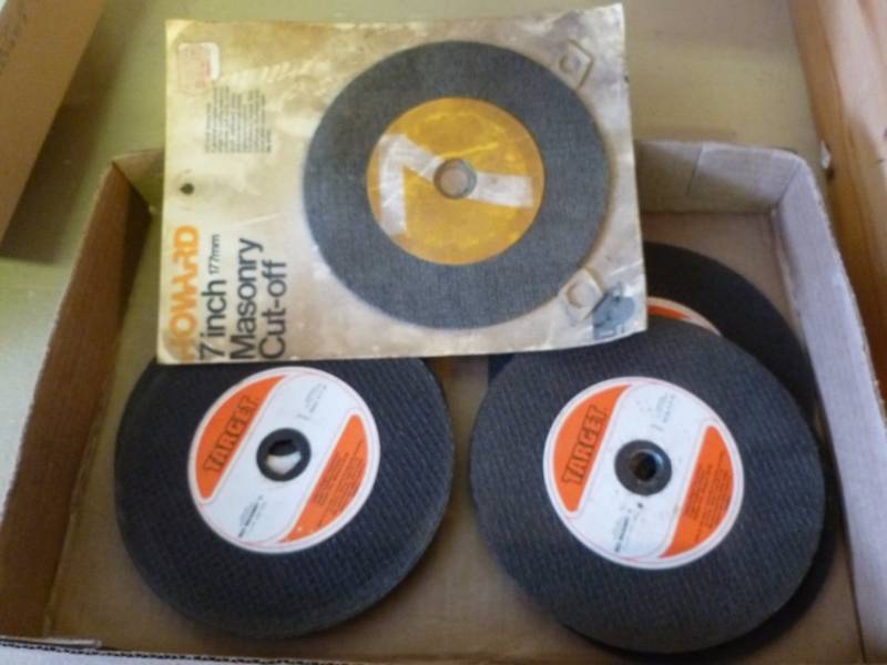 lot 253 image: New Cutting Wheels