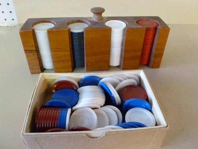 lot 257 image: Poker Chips
