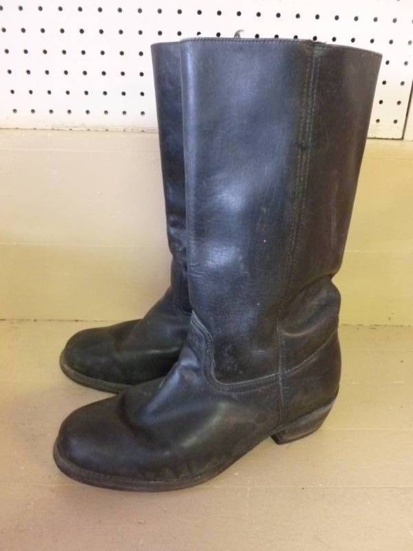 lot 258 image: Leather Riding Boots