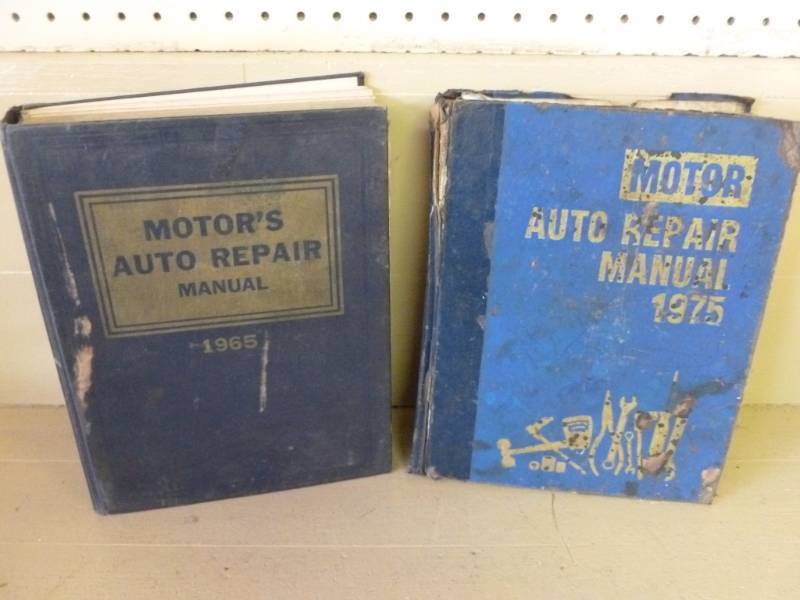 lot 264 image: Vintage Auto Manual